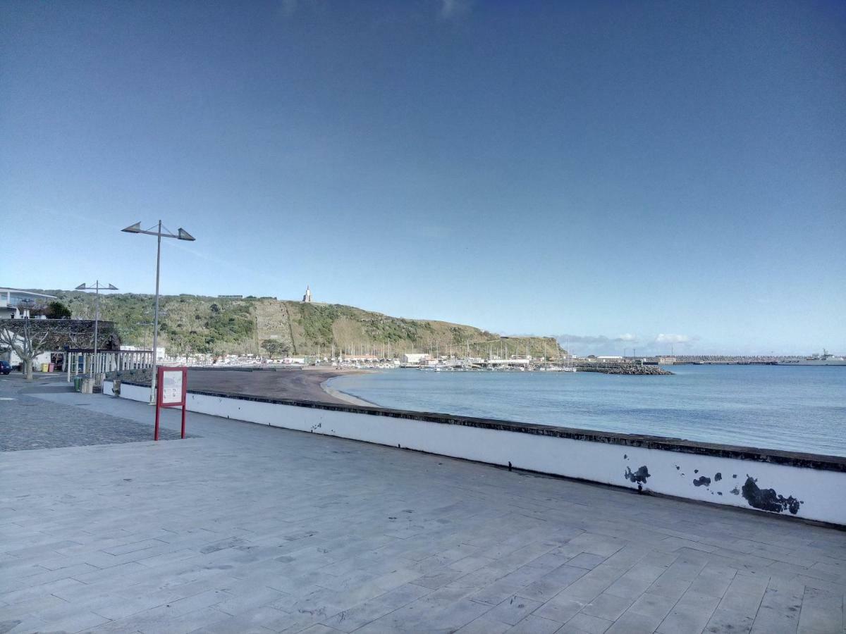 Janelas da Praia Praia da Vitoria Bagian luar foto
